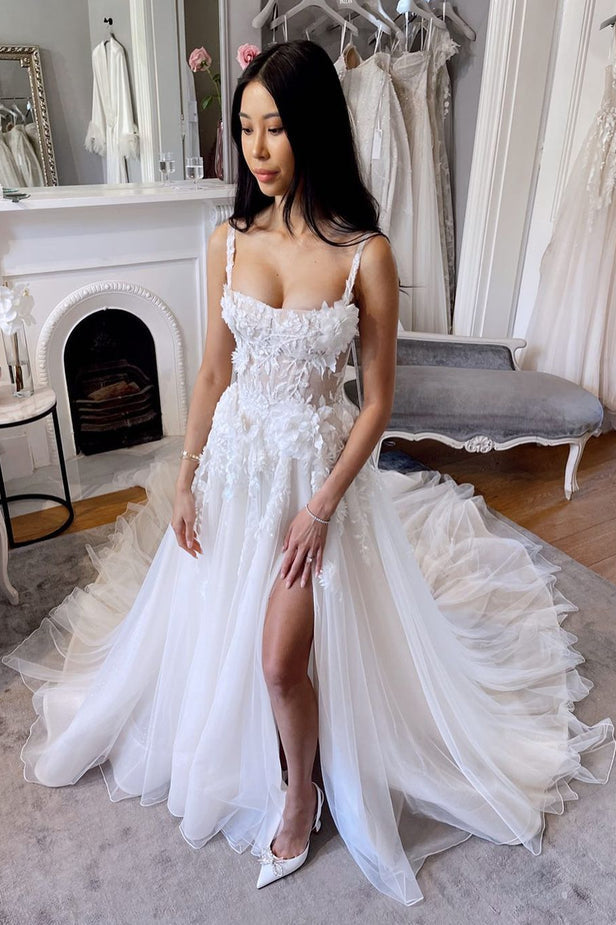 Fairy A Line Scoop Neck Tulle Long Wedding Dresses with Lace